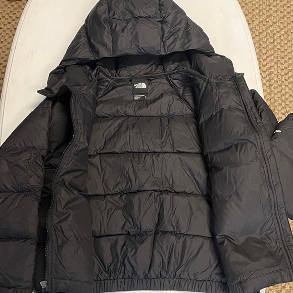 The North Face Women’s Black  Hooded Jacket - Picture 4 of 9